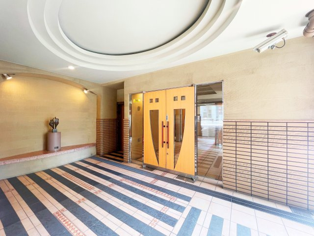 【エントランス】 | ジェイパーク上野アクシス