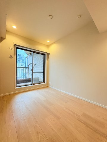 【洋室】 | ジェイパーク上野アクシス