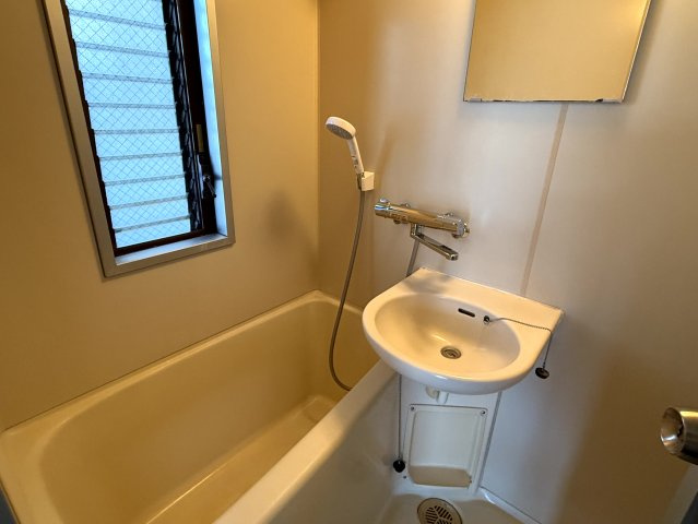 ピュア大久保の浴室