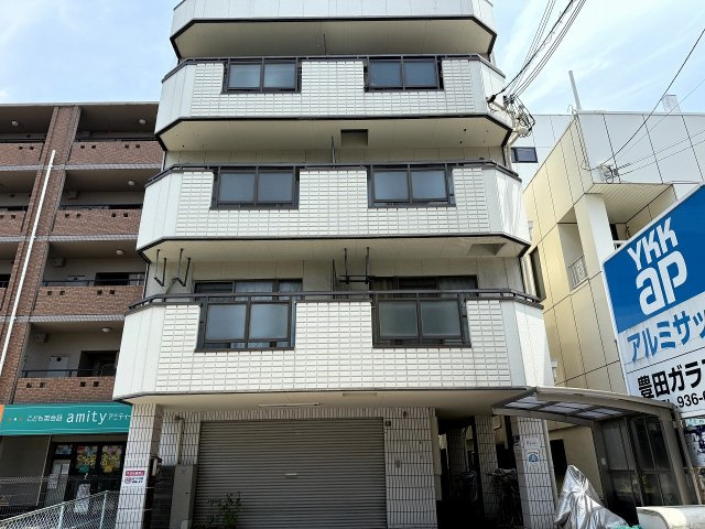 ピュア大久保の外観