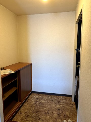 ピュア大久保の玄関