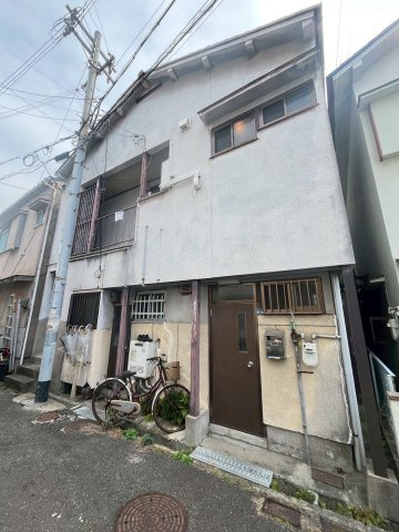 垂水区テラスハウスの外観