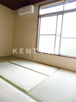 【居間・リビング】 | 日吉山手ハウス | ゆったりとした居間です