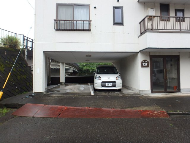 S0973R　ハイツ中新の駐車場|駐車場があります