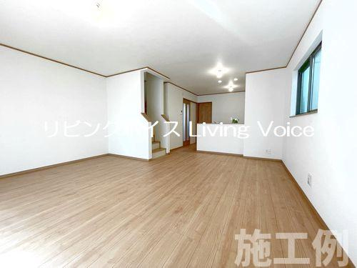 【居間・リビング】 | 【仲介手数料０円】相模原市中央区上溝　新築一戸建て | 相模原市中央区上溝　新築一戸建て