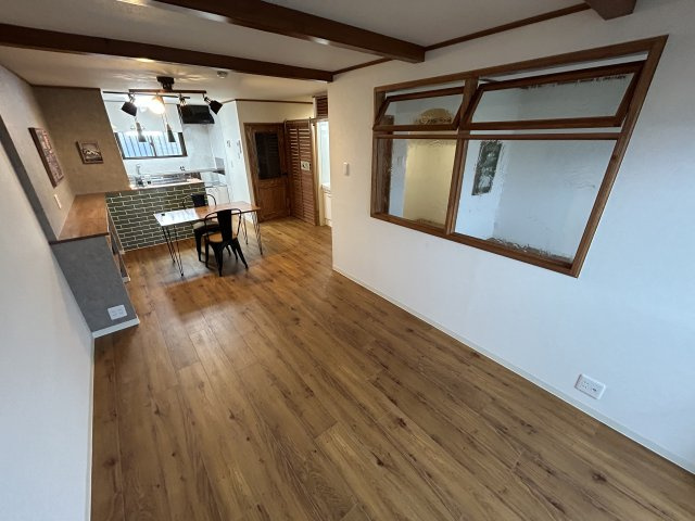 メゾンドタカの居間・リビング