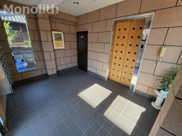 メゾンドタカのエントランス