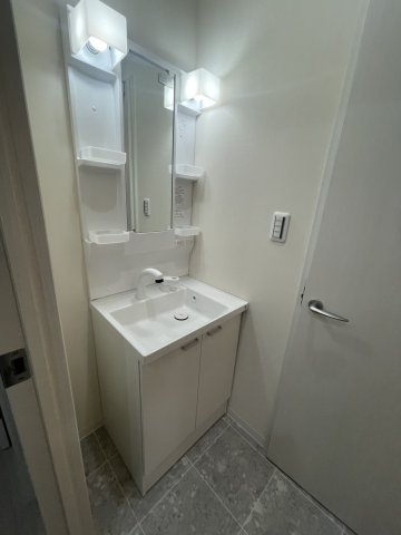 BASE青木のエントランス|毎日通るエントランスはこのようになっています