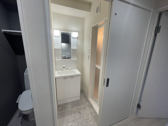 BASE青木の洗面所|コンパクトで使いやすい洗面所