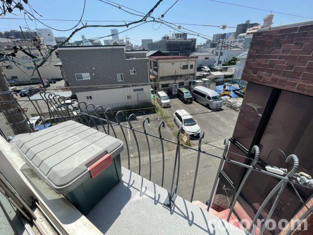 正樹ビルのバルコニー