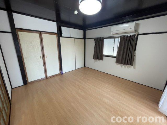 正樹ビルの居間・リビング