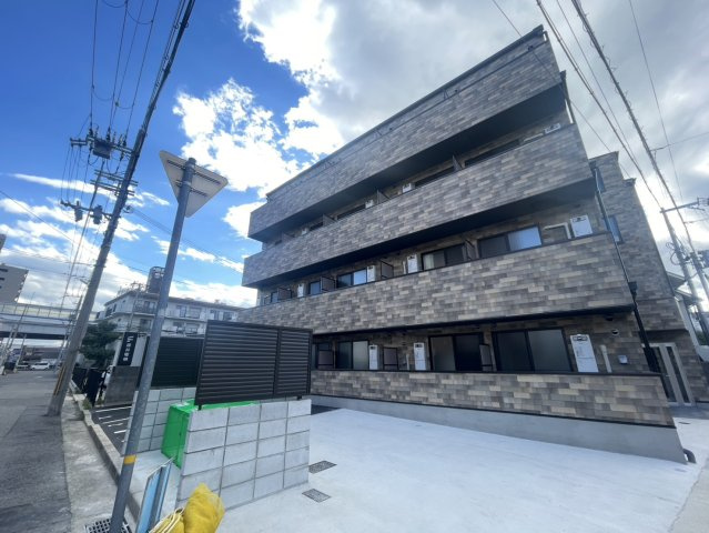 BASE青木の駐車場