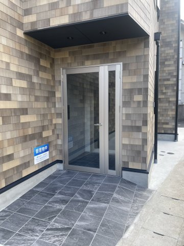 BASE青木のエントランス