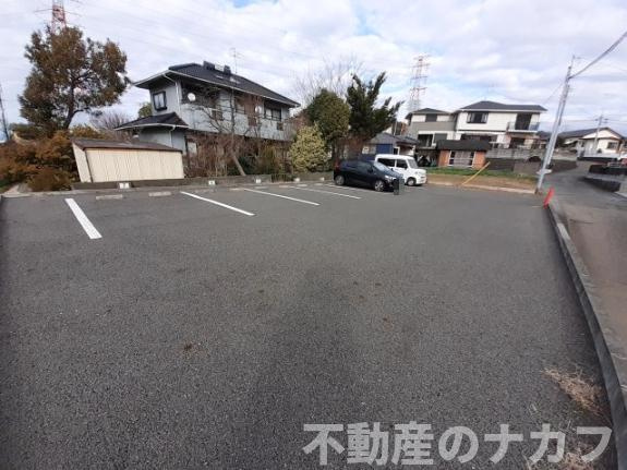 宮原パーキングの駐車場
