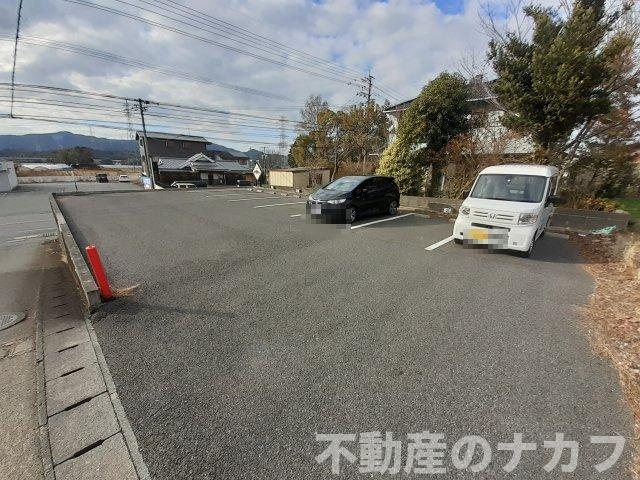 宮原パーキングの駐車場