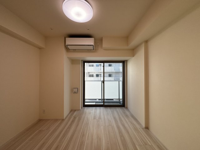 アーバンパーク川口幸町の居間・リビング|※別号室参考写真