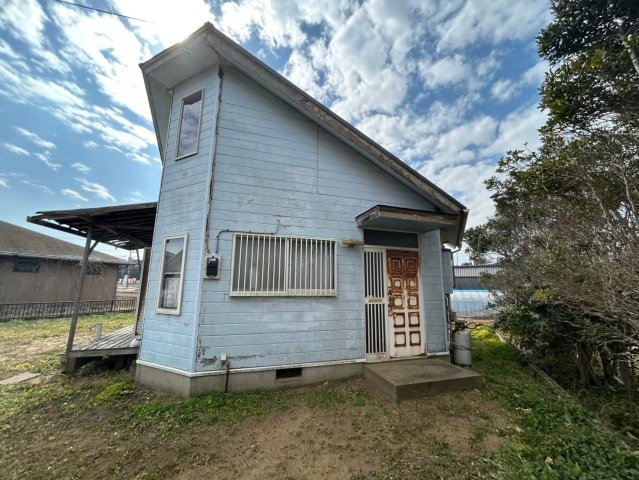 鉾田市上幡木　中古戸建の外観
