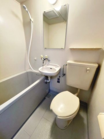 ローレルメゾンの洗面所|使いやすい洗面所です