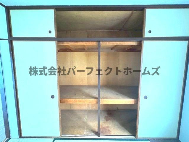 中宮第四住宅69号棟の収納|こまごまとしたものを収納できそうですね