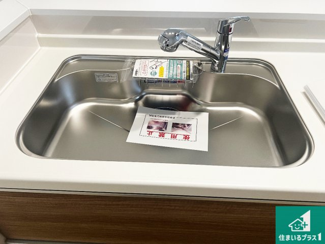 八尾市長池町　新築一戸建ての設備|広々としたシンクで食器洗いも楽々！