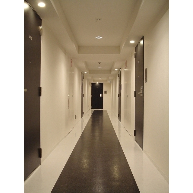 ラクレイス西新のロビー