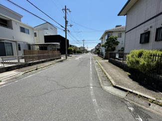 【前面道路含む現地写真】