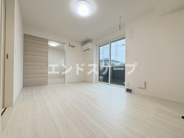 カスタリアⅦの居間・リビング|高崎、前橋のお部屋探しはエンドスケープまで！お客様の理想お聞かせ下さい♪