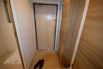 【玄関】 | ※同ハウスメーカー施工の類似物件参考写真です