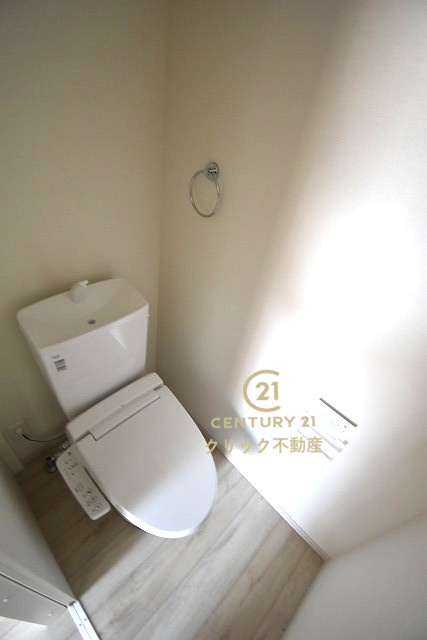 Terrace　ひたちなか市武田　1期 　2のトイレ|１階と２階、２ヶ所に清潔なトイレ。
毎日使う空間と機能だから、いつまでも清潔なスペースであってほしいのがトイレです。