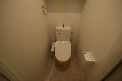 【トイレ】 |  LIFEFIELD曰佐 | ※同ハウスメーカー施工の類似物件参考写真です