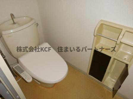 コーポ大久保のトイレ|ゆったりとした空間のトイレです