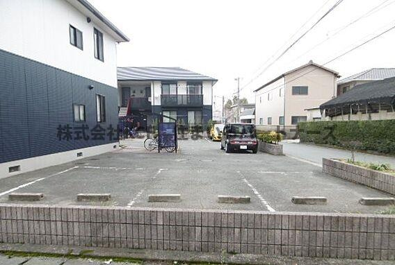 コマンセ21の駐車場|カースペースがあります