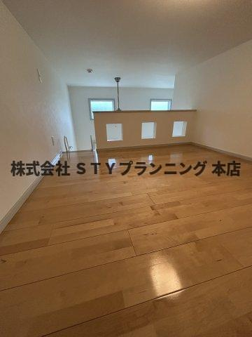 仲介手数料０円！ロフト壱番館の洋室