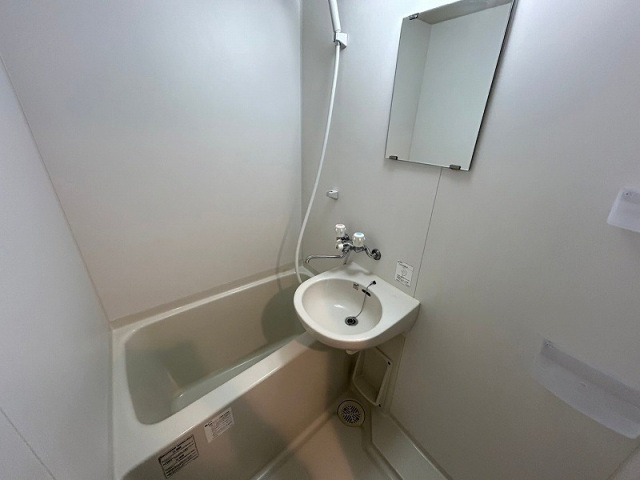 コンフォートベネフィス別府7の浴室