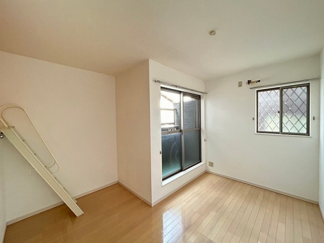 コンフォートベネフィス別府7の居間・リビング