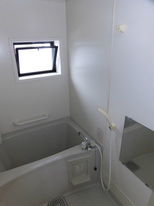 プレミールHAMA Cの浴室|きれいなお風呂です