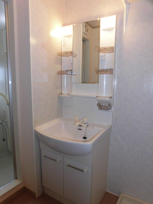 プレミールHAMA Cの洗面所|コンパクトで使いやすいお風呂です