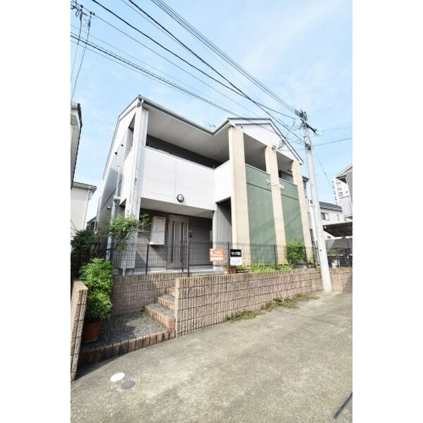 ウイング荒江の外観