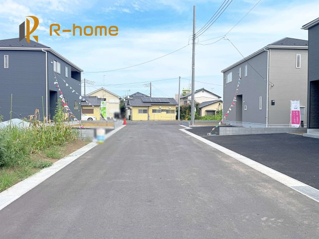 笠間市大田町第3　新築戸建て　3号棟の前面道路含む現地写真|堂々！建物完成♪実際のお部屋をご見学可能です♪
ご見学が一番の資料！お気軽にお問い合わせ下さい♪
