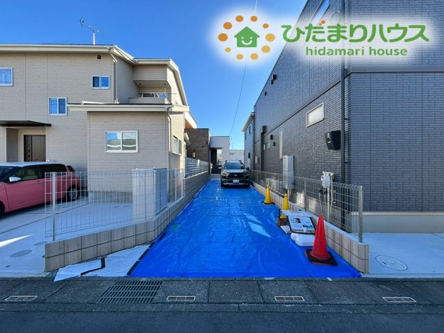 鴻巣市宮前　新築一戸建て　セレクト花水木鴻巣・宮前　A号棟の駐車場