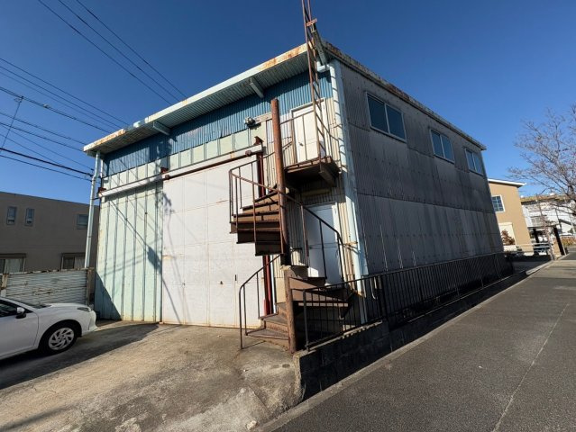 稲上町２－４０倉庫