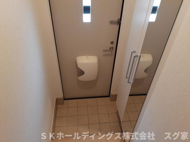 アマルフィ伏見桃山の玄関