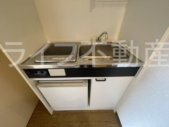 サニーウェル新石切のキッチン|きれいなキッチンです
