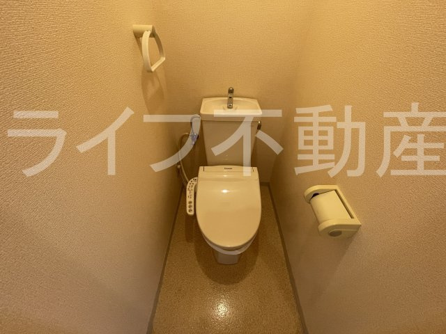 サニーウェル新石切のトイレ|シンプルで使いやすいトイレです