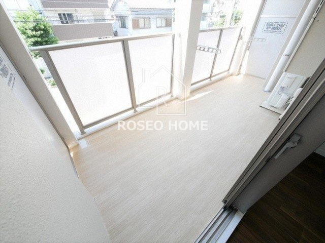 バロンドール京橋のバルコニー