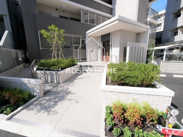 バロンドール京橋のエントランス