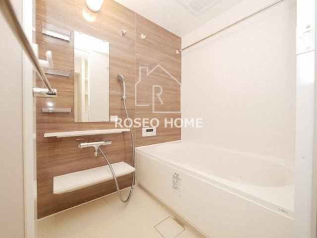 バロンドール京橋の浴室