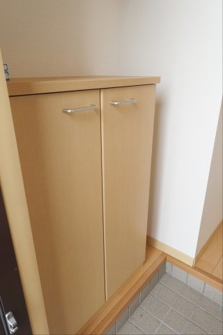 プロスペールロジュマン B棟の玄関