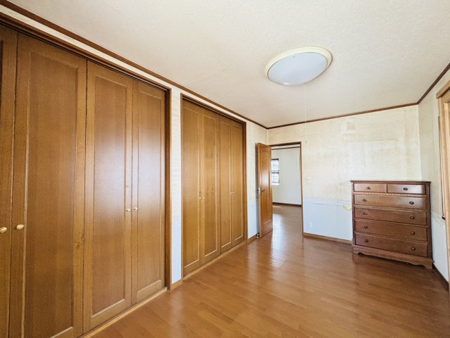 岸和田市神須屋町1丁目　中古戸建の洋室