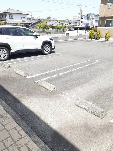 エンブレイス　Ｂの駐車場|駐車場